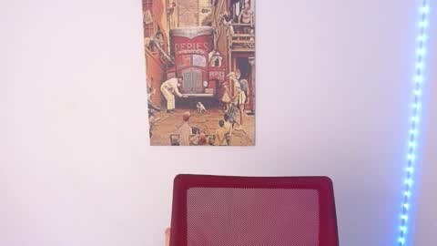 Snapshot of lil_lisaa chatting on December 17, 2:33 am Lisaa online show from December 17, 2:33 am