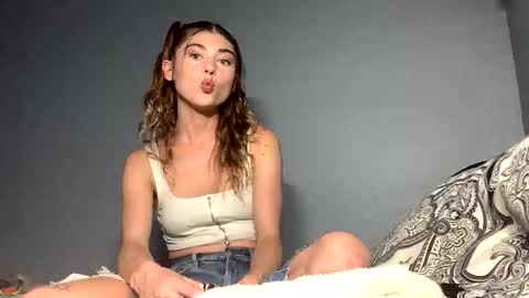 lil_luca online show from October 26, 4:51 am