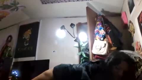 lil_luluvert online show from July 19, 7:34 am