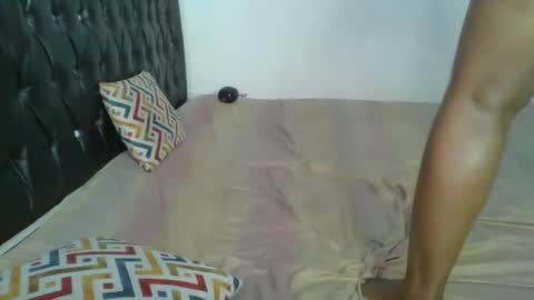 Snapshot of lil_meg chatting on February 5, 11:26 am lil_meg online show from February 5, 11:26 am