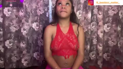 Snapshot of lil_momma422 chatting on May 25, 9:15 am MOMMA LUV online show from May 25, 9:15 am