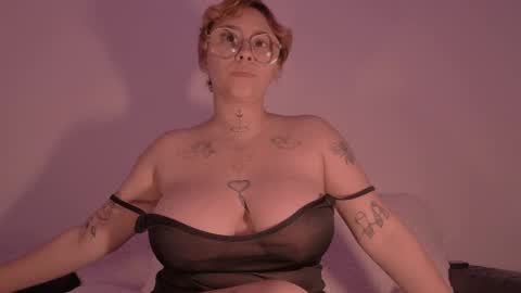 Lilmuh online show from April 12, 4:17 am