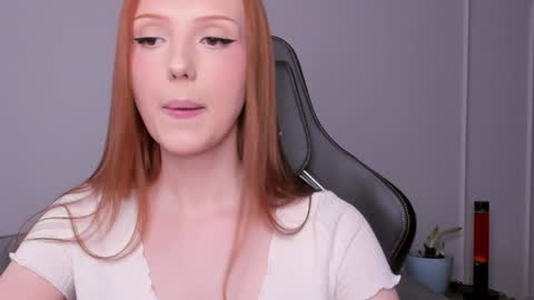 Snapshot of lil_pumpkinpie chatting on February 8, 11:33 am Val online show from February 8, 11:33 am