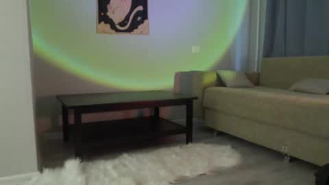 Snapshot of lil_reya chatting on November 12, 10:04 am INST Lil happines s online show from November 12, 10:04 am