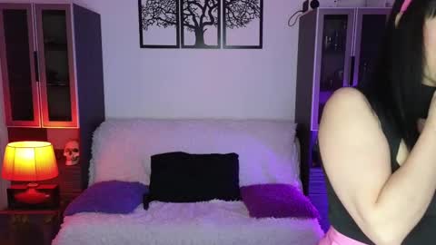 Snapshot of lila_wray chatting on February 23, 3:51 pm Lila online show from February 23, 3:51 pm