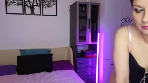 Lila online show from February 15, 4:25 pm