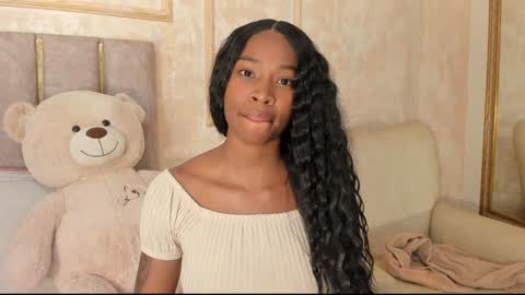 lila bailey  online show from February 7, 2:40 am