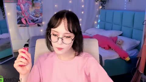 Snapshot of lilac_muse chatting on July 20, 11:12 am Lili online show from July 20, 11:12 am
