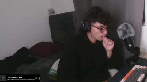 Snapshot of lilankore chatting on January 11, 4:27 am Yeh online show from January 11, 4:27 am