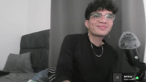 Snapshot of lilankore chatting on January 24, 9:39 am Yeh online show from January 24, 9:39 am