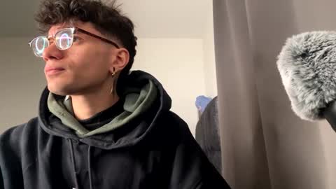 Snapshot of lilankore chatting on January 31, 7:18 am Yeh online show from January 31, 7:18 am