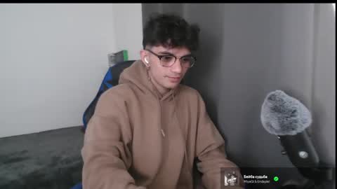 Snapshot of lilankore chatting on February 2, 4:15 am Yeh online show from February 2, 4:15 am