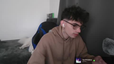 Snapshot of lilankore chatting on February 2, 4:22 pm Yeh online show from February 2, 4:22 pm