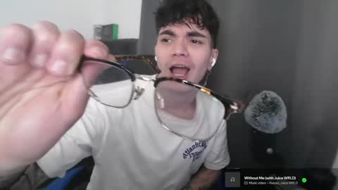 Snapshot of lilankore chatting on February 6, 4:42 am Yeh online show from February 6, 4:42 am