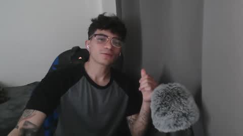 Snapshot of lilankore chatting on February 7, 4:03 pm Yeh online show from February 7, 4:03 pm