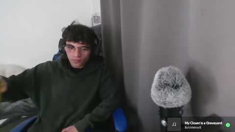 Snapshot of lilankore chatting on February 19, 7:06 am Yeh online show from February 19, 7:06 am