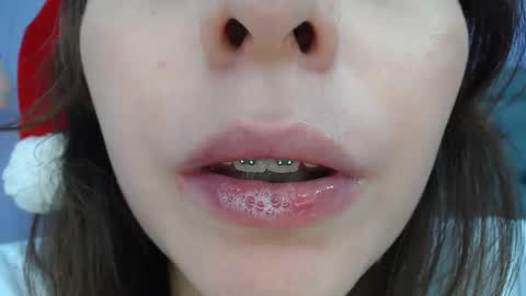 Lilasuni online show from December 4, 9:57 pm