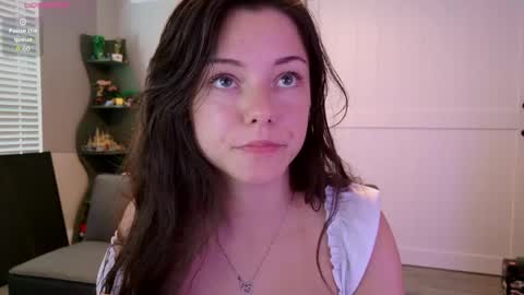 Snapshot of lilbbyily1 chatting on June 8, 3:34 pm Libby online show from June 8, 3:34 pm
