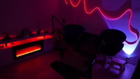 Rebecca online show from April 2, 6:33 am