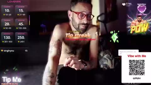 Snapshot of lilbrownpkb chatting on January 9, 8:17 am Lil Brown PKB online show from January 9, 8:17 am