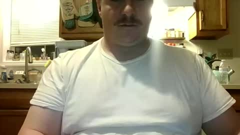 Snapshot of lildickwonder04 chatting on December 5, 5:16 am reallyinsecure online show from December 5, 5:16 am