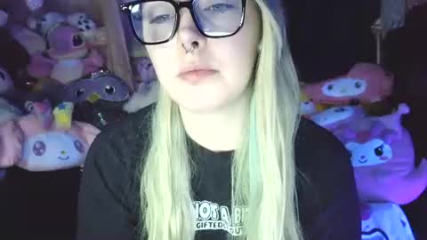 Snapshot of lilemmy1999 chatting on February 6, 11:54 am emily ryanson online show from February 6, 11:54 am