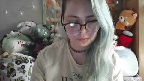 Snapshot of lilemmy1999 chatting on July 20, 11:07 pm emily ryanson online show from July 20, 11:07 pm
