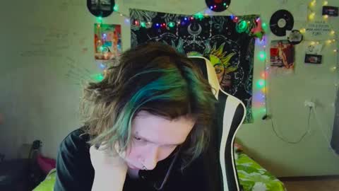 Snapshot of lileyfoxxx chatting on November 20, 11:43 am Lil online show from November 20, 11:43 am