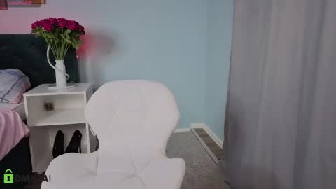 Lili online show from October 19, 1:06 am