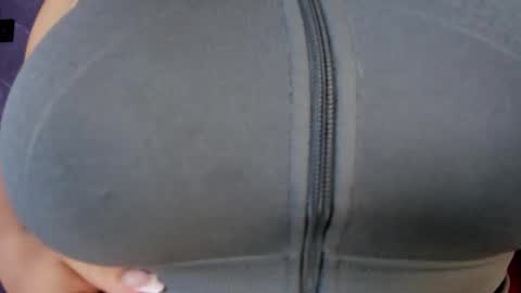 Lili  online show from March 26, 7:30 pm