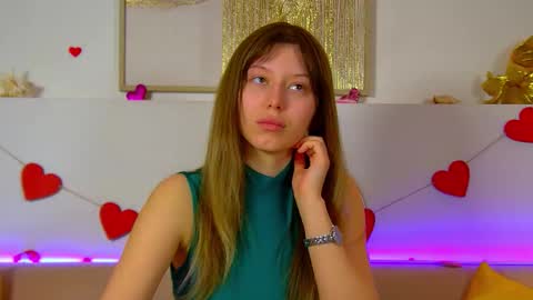 Mia online show from February 17, 6:43 am