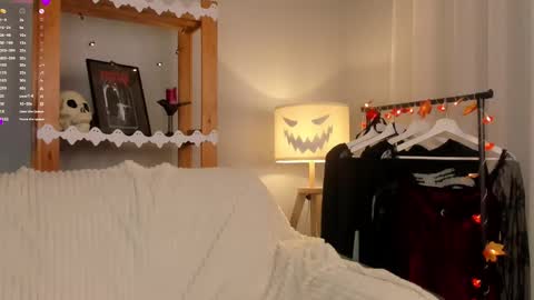 Snapshot of lilianadao chatting on October 28, 11:03 am Anika online show from October 28, 11:03 am