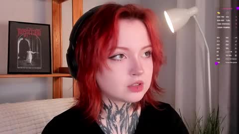 Snapshot of lilianadao chatting on December 5, 11:41 am Anika online show from December 5, 11:41 am