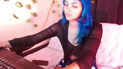 yesica online show from June 8, 9:15 pm