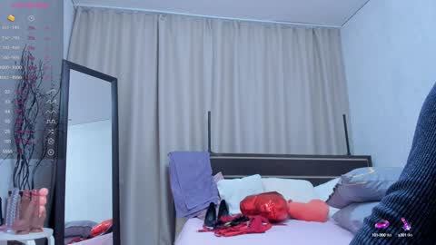 Snapshot of lilianedgars chatting on February 1, 9:00 am Lilian online show from February 1, 9:00 am