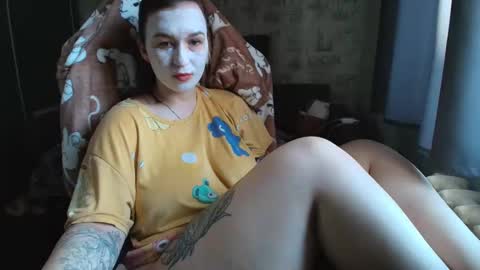 liliawoolf online show from March 8, 5:44 am