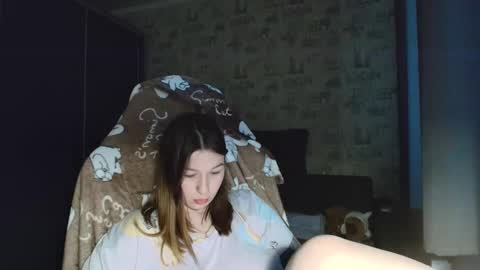 liliawoolf online show from March 18, 11:46 am