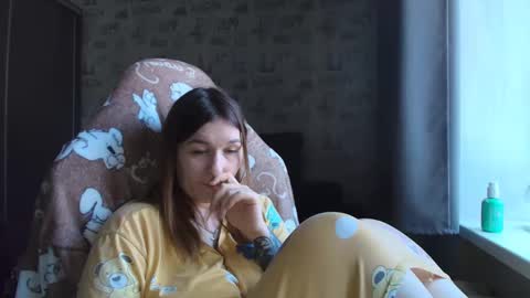 liliawoolf online show from April 16, 2:40 pm