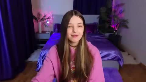 Lili Bakery online show from December 7, 3:36 am