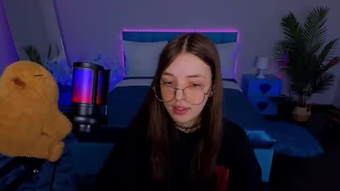 Lili Bakery online show from September 13, 3:50 am