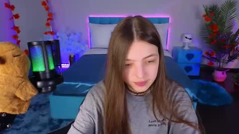 Lili Bakery online show from October 24, 12:41 am