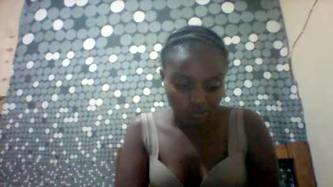 liligal online show from June 29, 7:36 pm