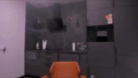 Snapshot of lililaluna chatting on December 11, 1:17 pm             ...  online show from December 11, 1:17 pm