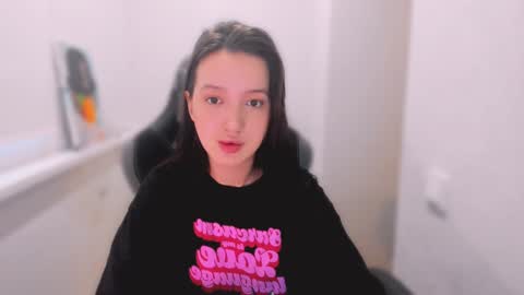 Snapshot of lililaluna chatting on January 30, 12:37 pm             ...  online show from January 30, 12:37 pm