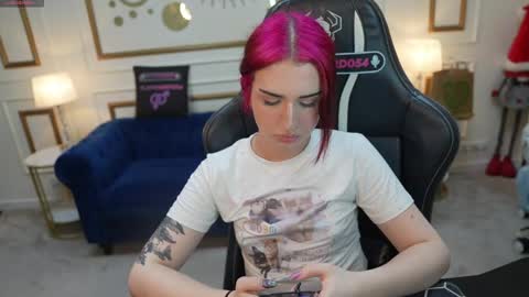 lilisweet054 online show from June 5, 3:29 pm