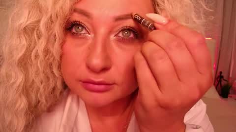 Snapshot of lilit_1love chatting on September 30, 5:18 pm Lilit online show from September 30, 5:18 pm