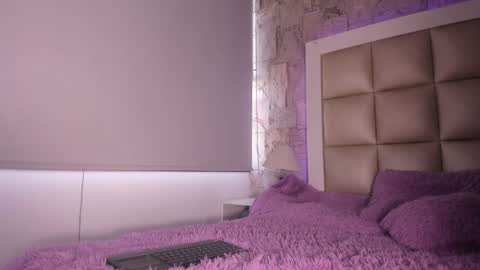 Lilit online show from December 13, 1:22 pm