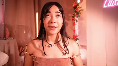 Lilith Rosse online show from April 10, 7:40 pm