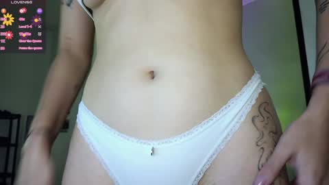 Snapshot of lilith_cruzz chatting on January 8, 11:09 pm Lilith online show from January 8, 11:09 pm