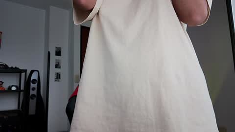 Snapshot of lilith_cruzz chatting on January 16, 9:19 pm Lilith online show from January 16, 9:19 pm